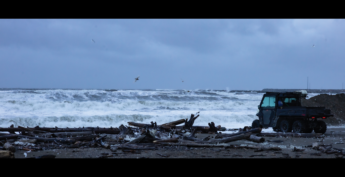 Photo by Nils Hahn Storm waves hit Middle Beach and the eastern breakwater at Nome, on Oct. 21.